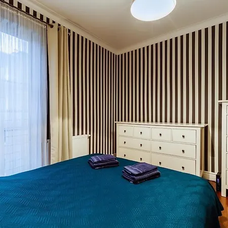 Sunny By The Sea With Garage Apartamento *