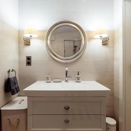 Sunny By The Sea With Garage *