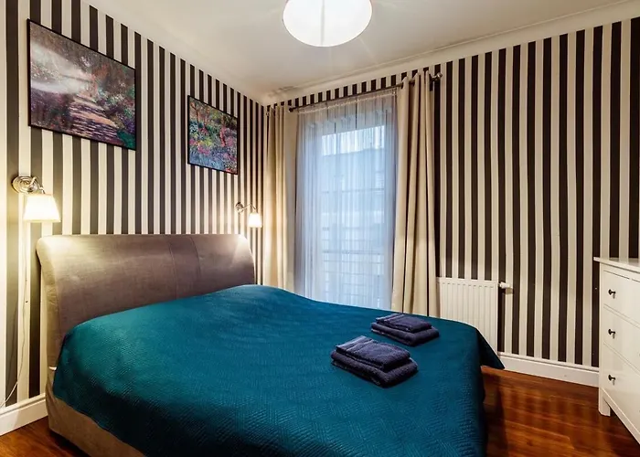 Sunny By The Sea With Garage Appartamento